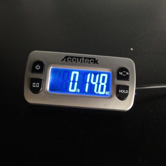 Amethyst Women's Capri Jeans Blue Distressed Stretch Size 11 Audrina - Picture 13 of 14